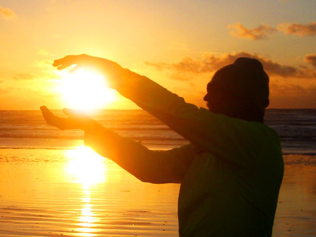 That's our man Peter with the sun in his hands.