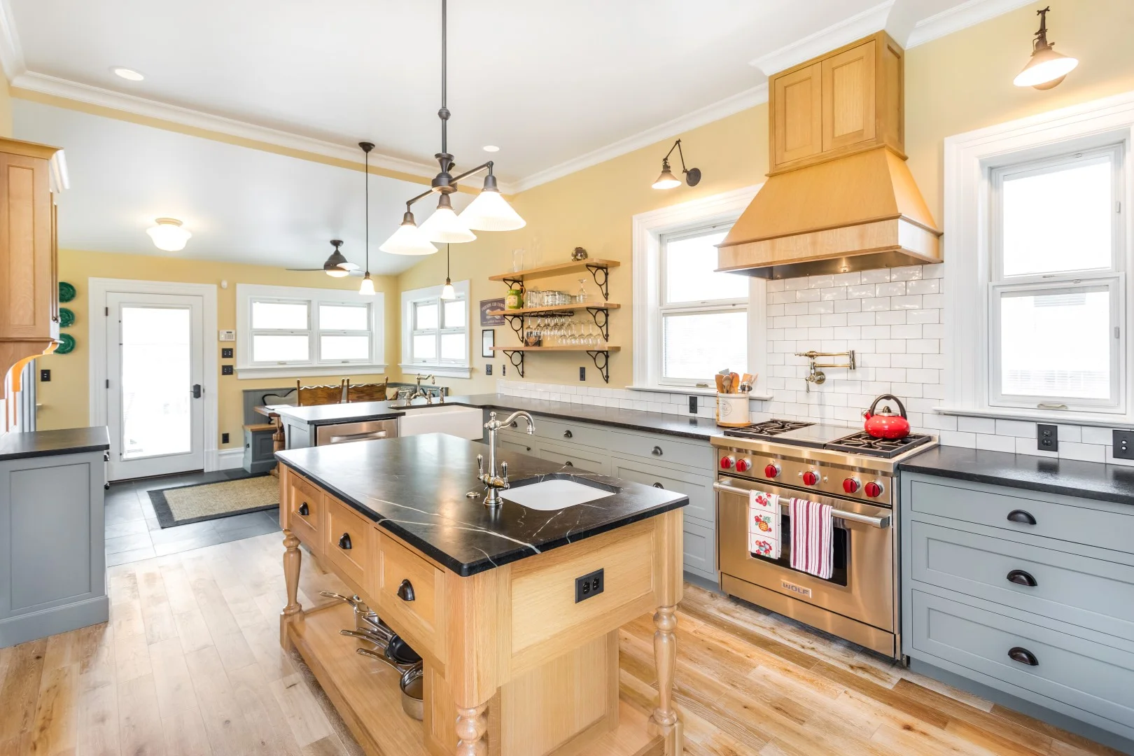 2017_TheInterior_SpringHomes_0010 (Large).jpg