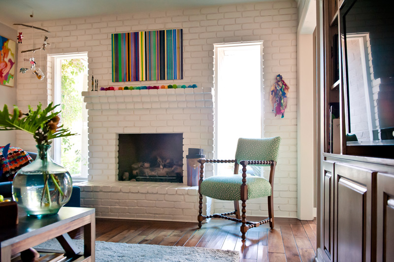 painted-brick-modern-family-room.jpg