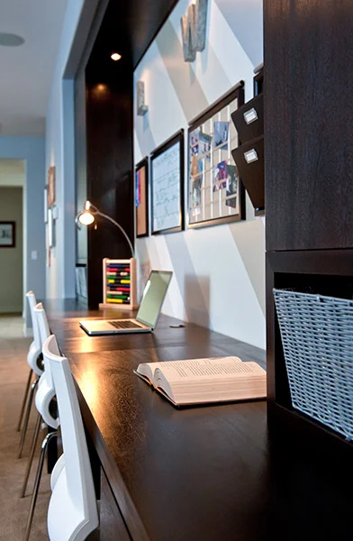 custom-kids-desk-detail.jpg
