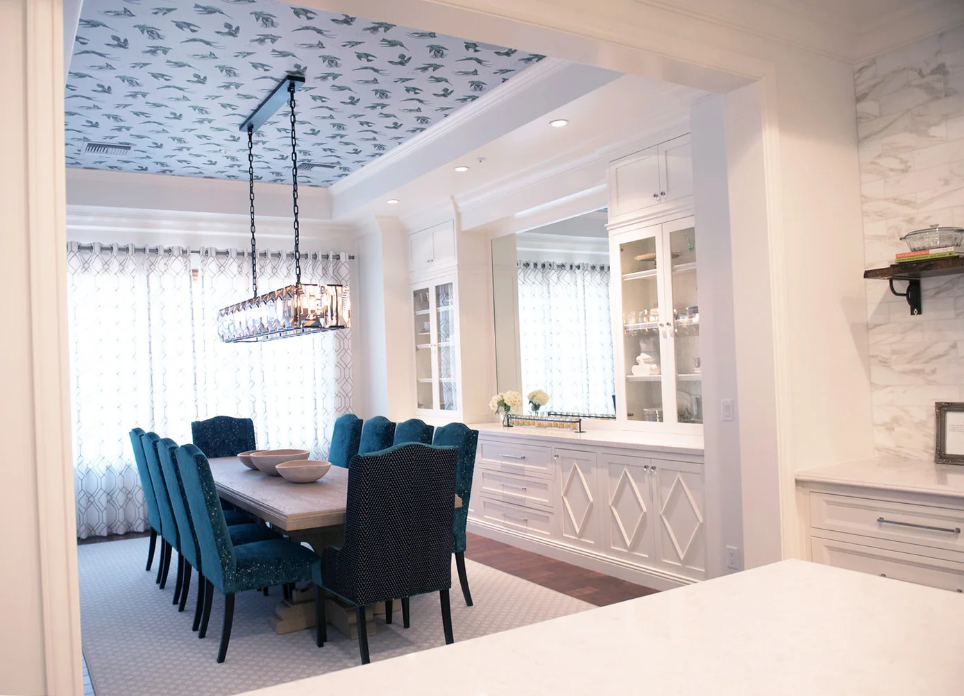9+DiningRoom+Builtin+Wallpaper+Custom+Rug+Crystal+Teal+Navy.jpg