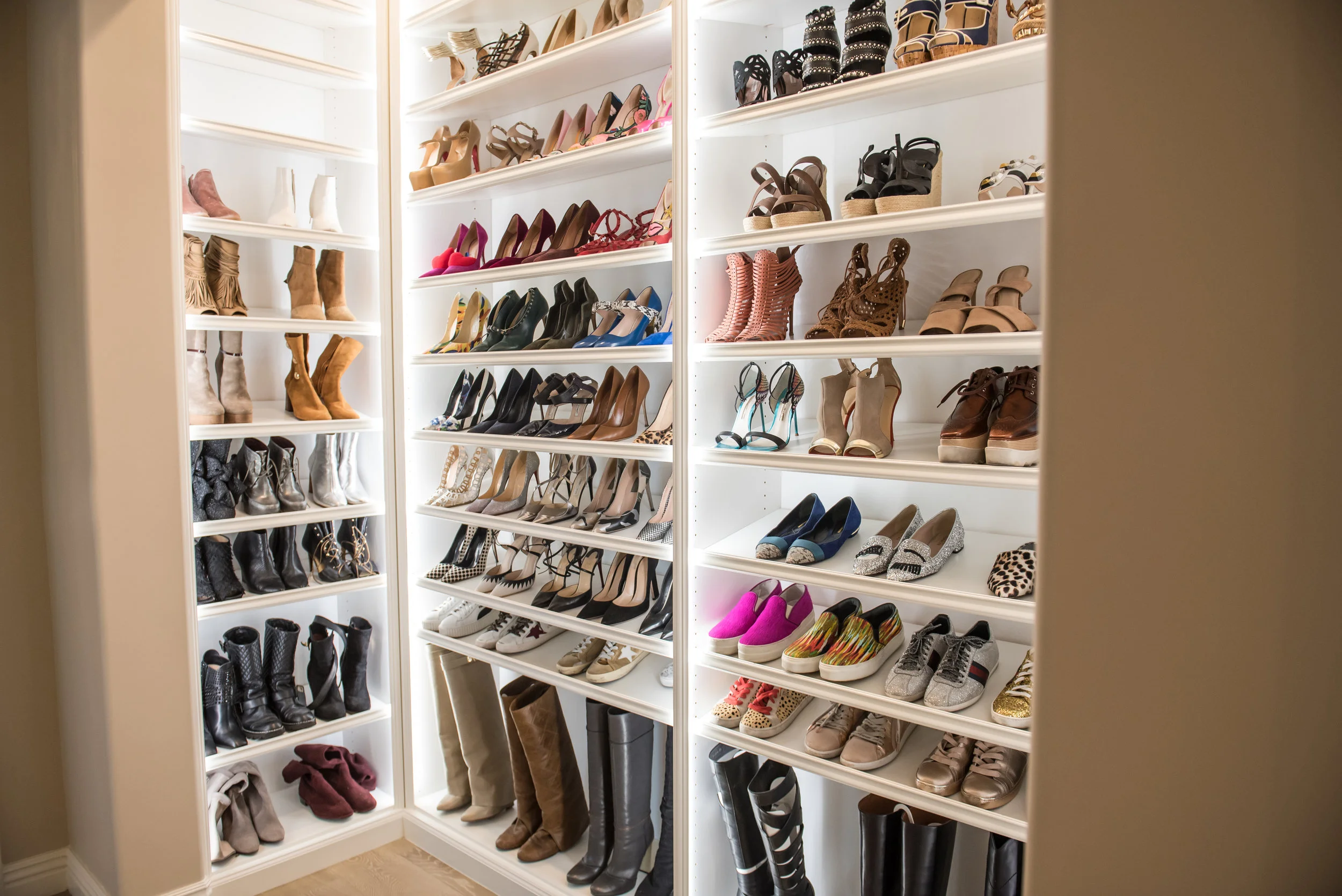 34 Shoe+Closet+Transitional+Scottsdale.jpg