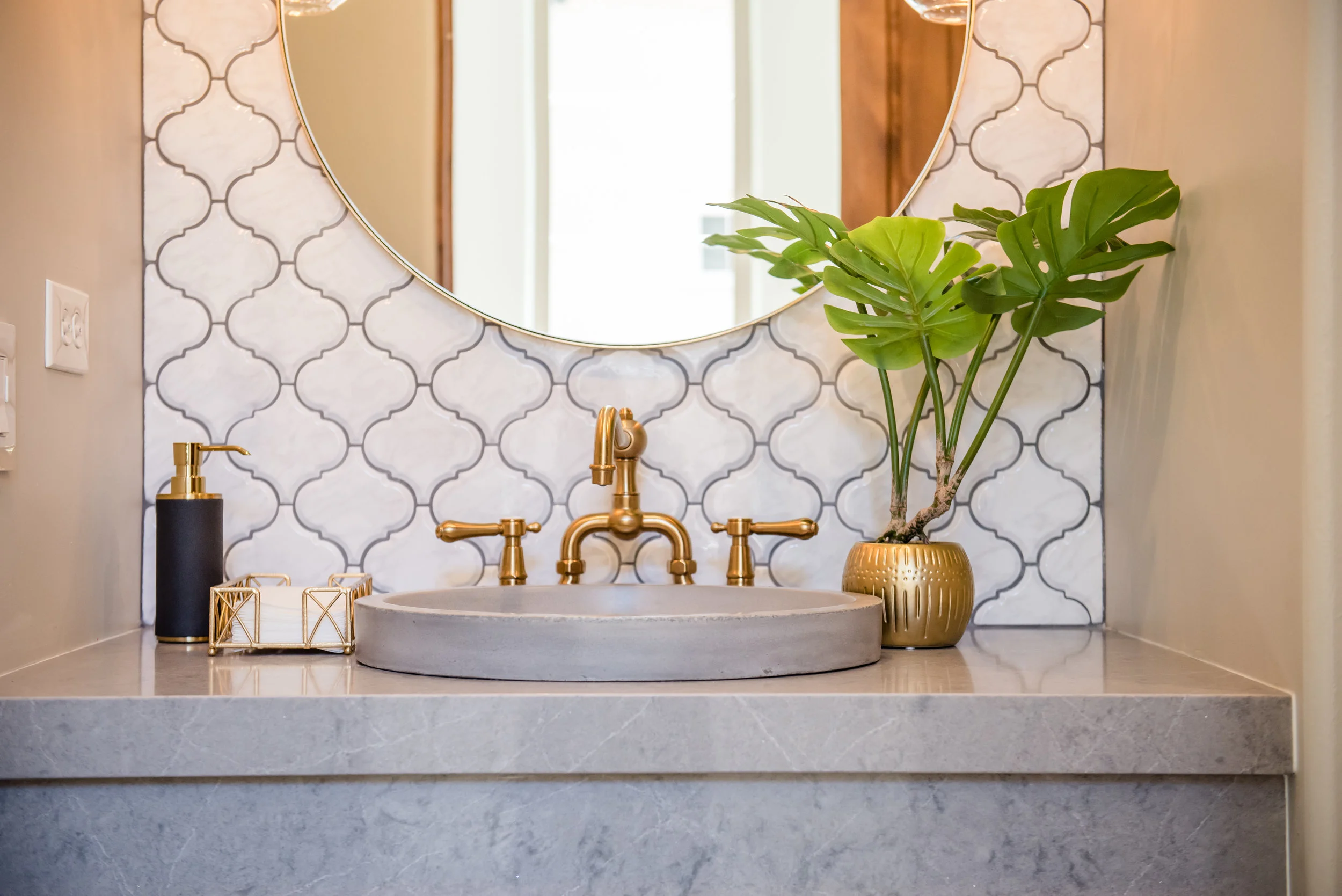 40+powderbath+arabesque+brass.jpg