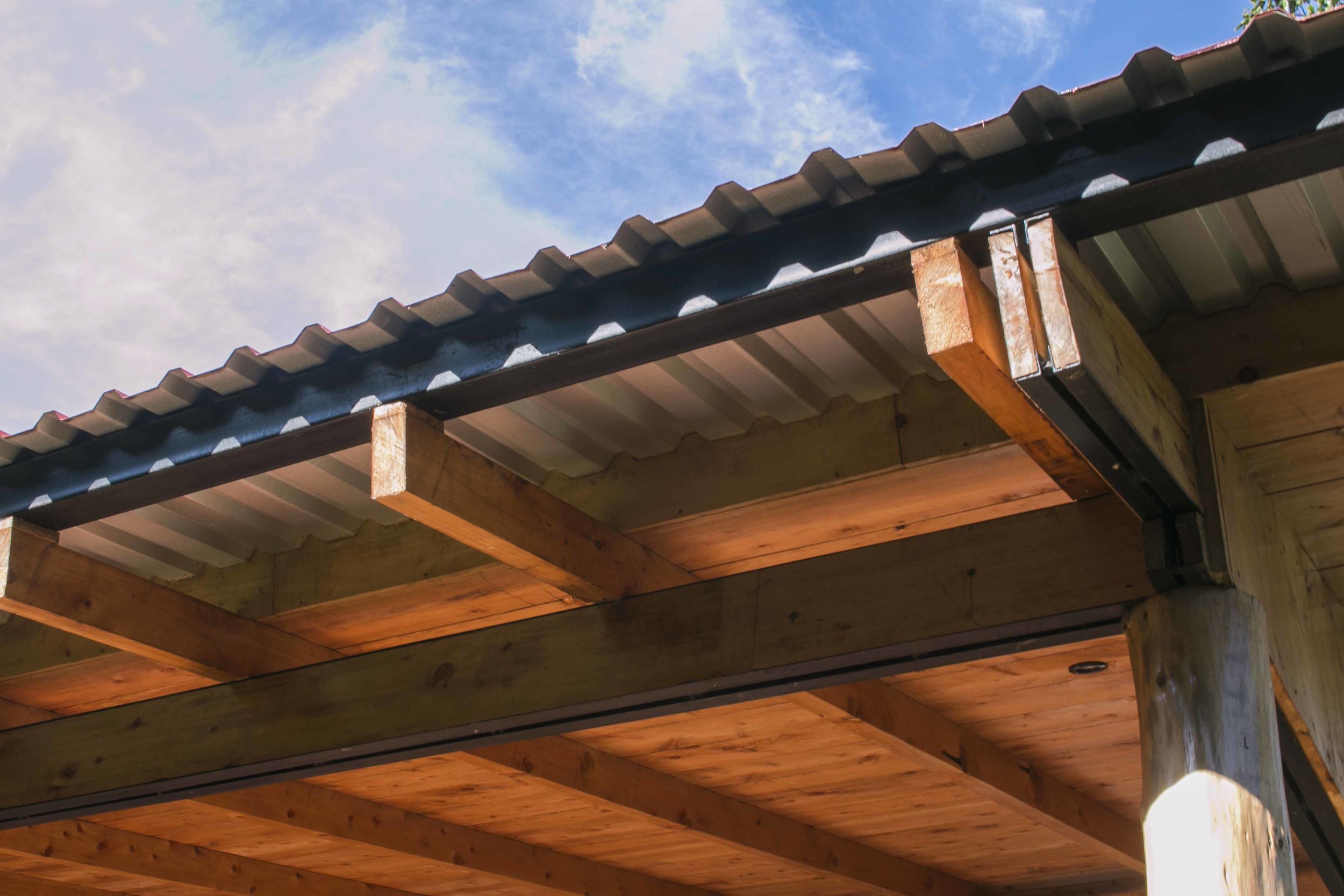 DETALLE DE FORRO EN VIGA MACOMBER