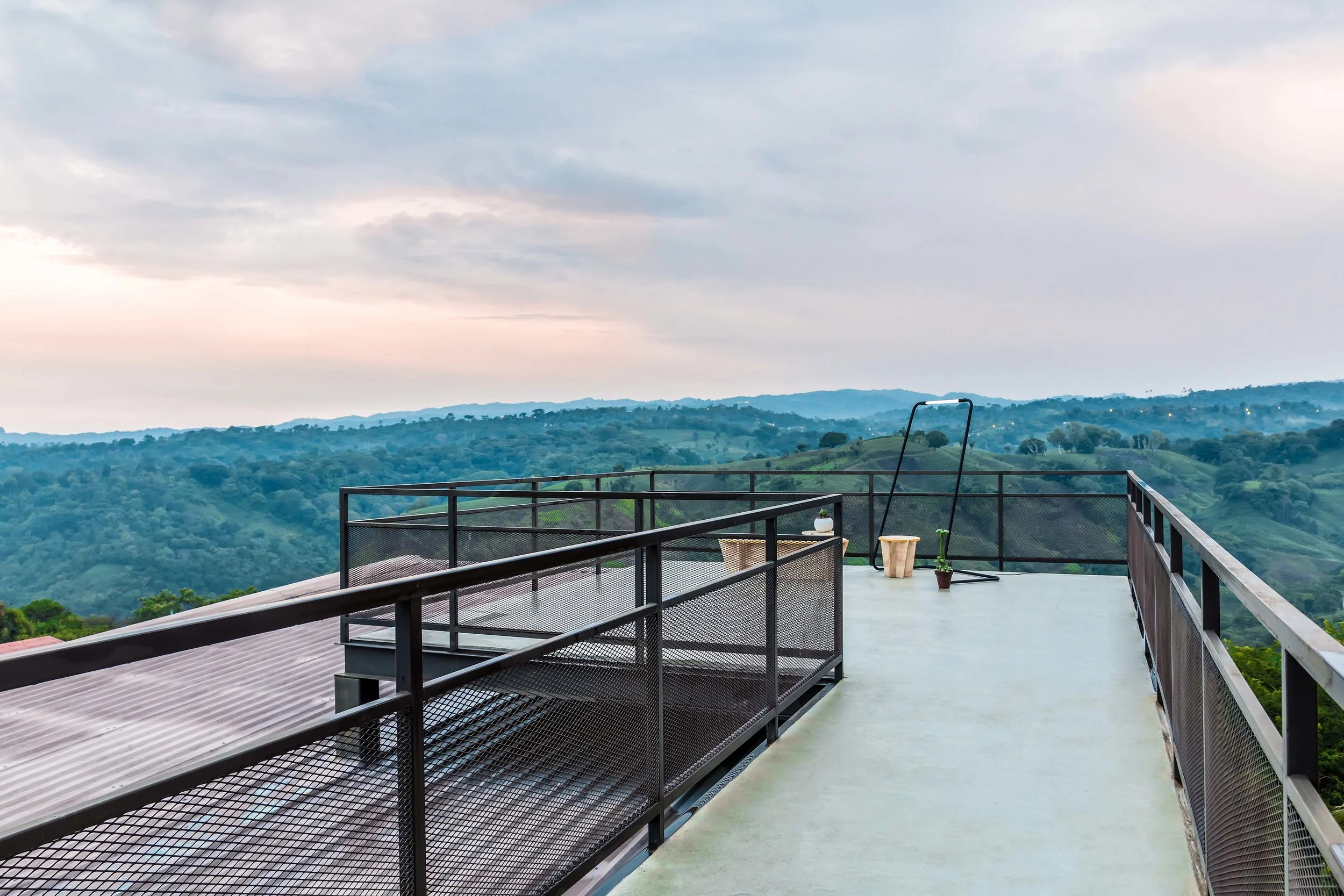 ACCESO HACIA MIRADOR