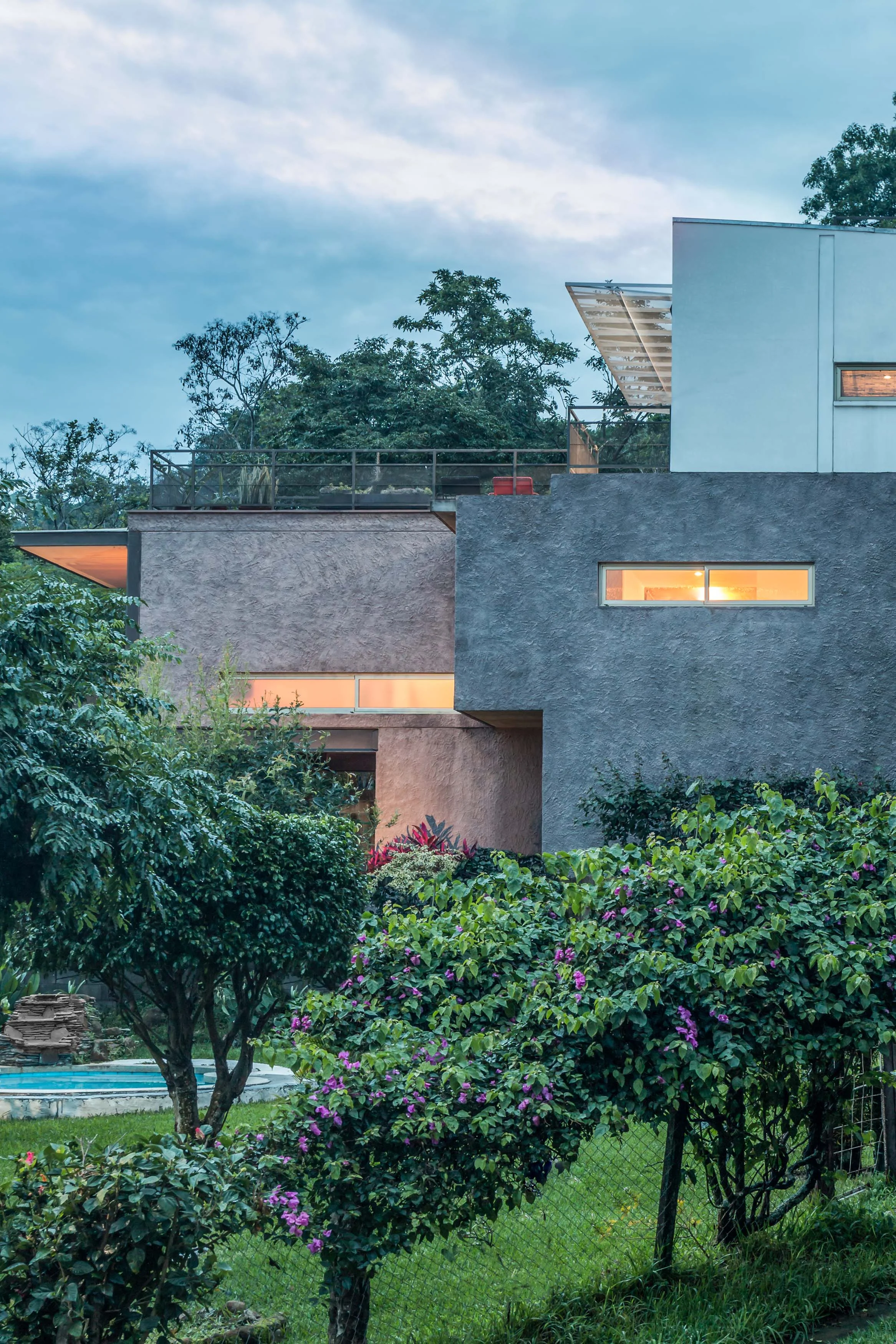 FACHADA SUR-PONIENTE