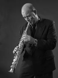 Robin-Habermehl-soprano-sax.jpg
