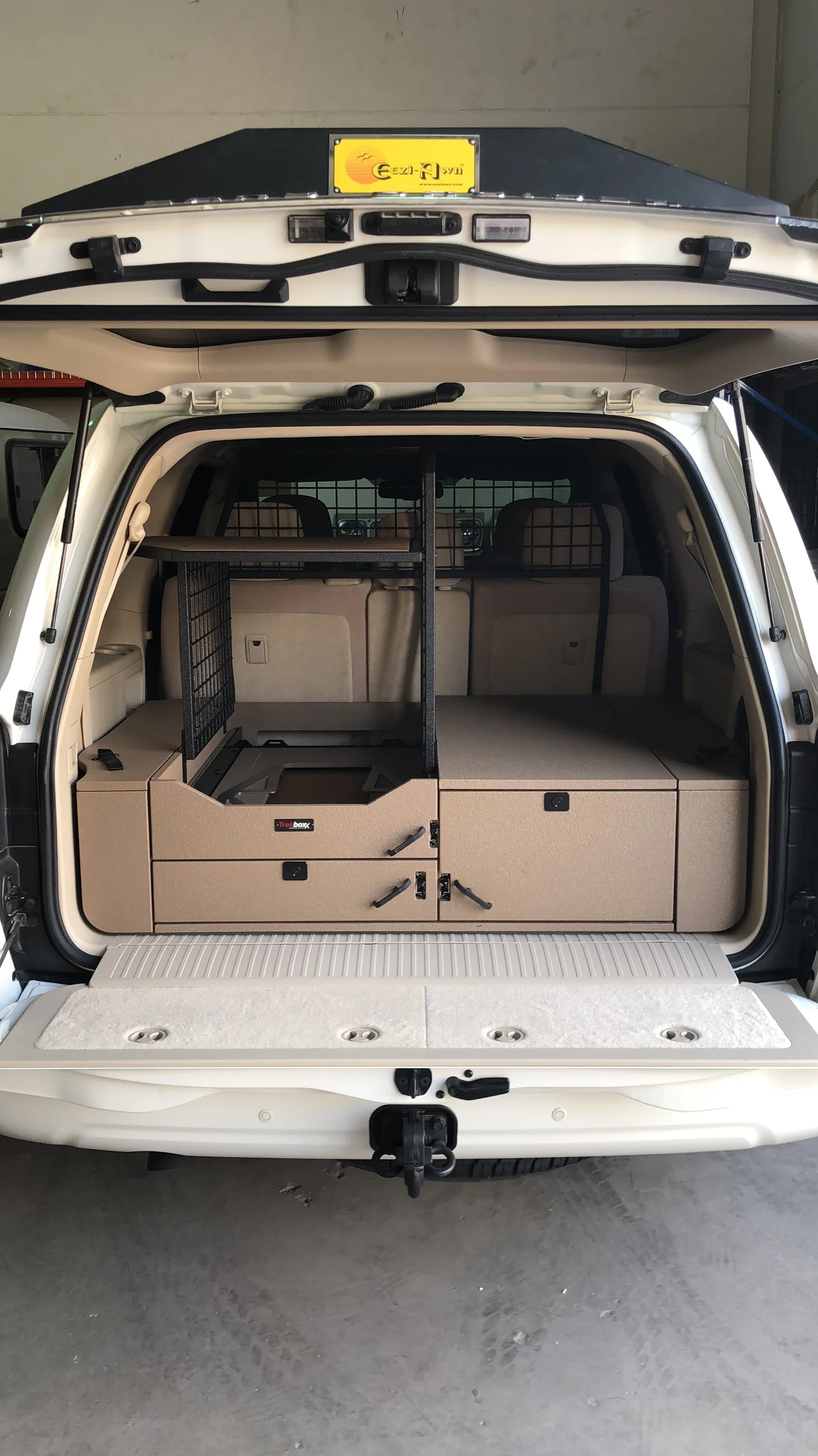 100 Series Land Cruiser — TrekboxX Expedition Systems