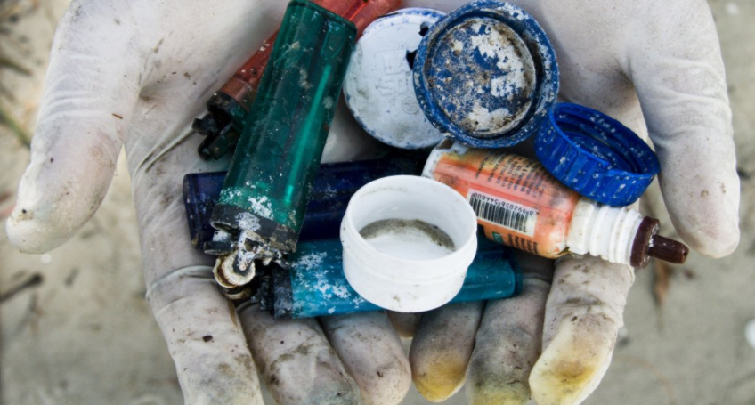 11-million-pounds-of-plastic.png