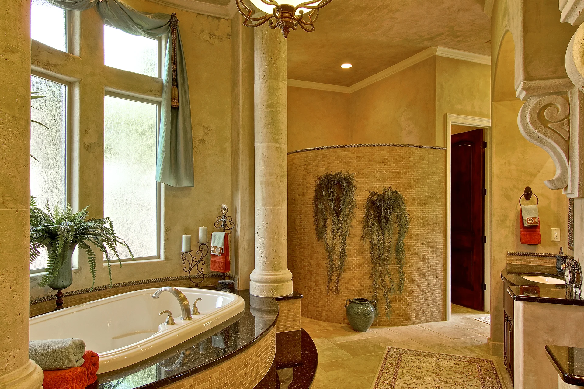 8204 West 060.jpg