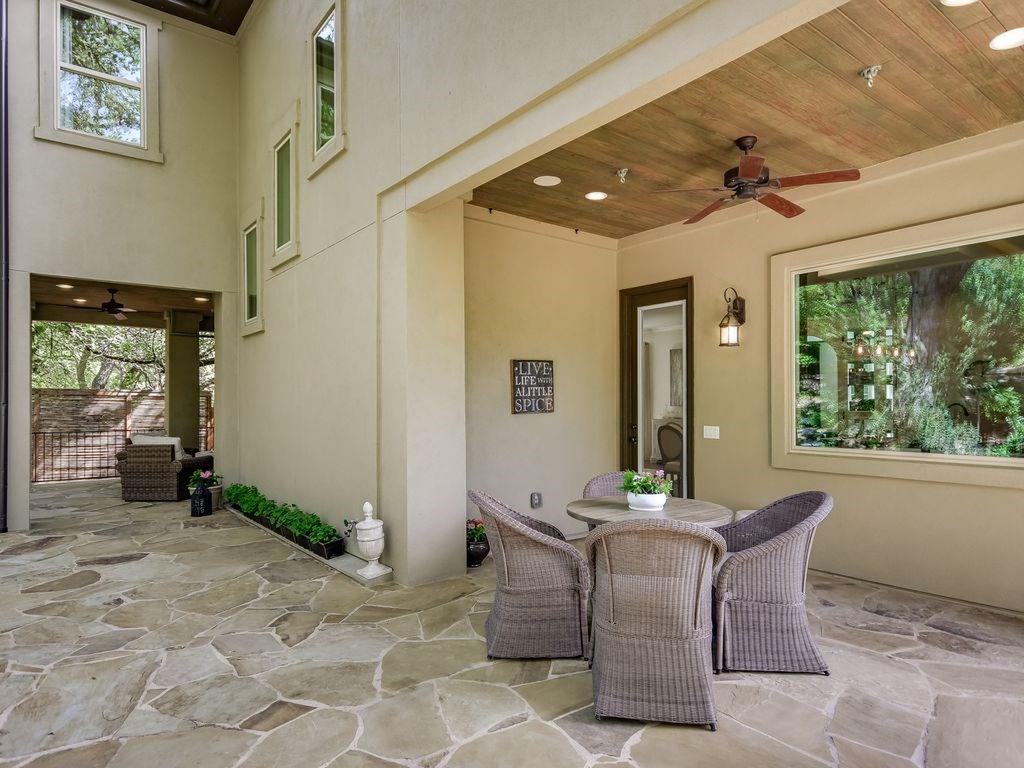 PORCH2.jpg