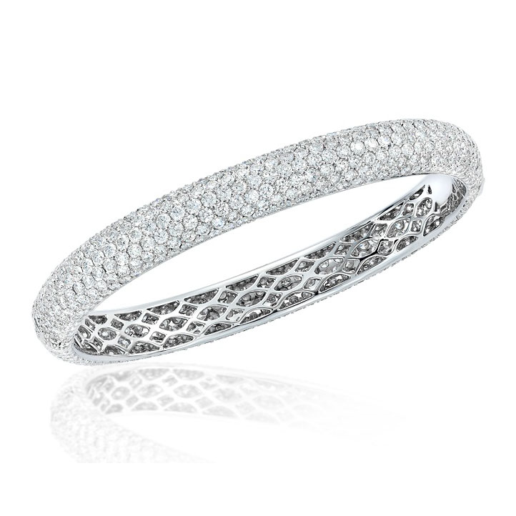 BANGLE WITH COLORLESS MICRO-SET DIAMOND PAVE CRAFTED IN PLATINUM, 5.25 CTW