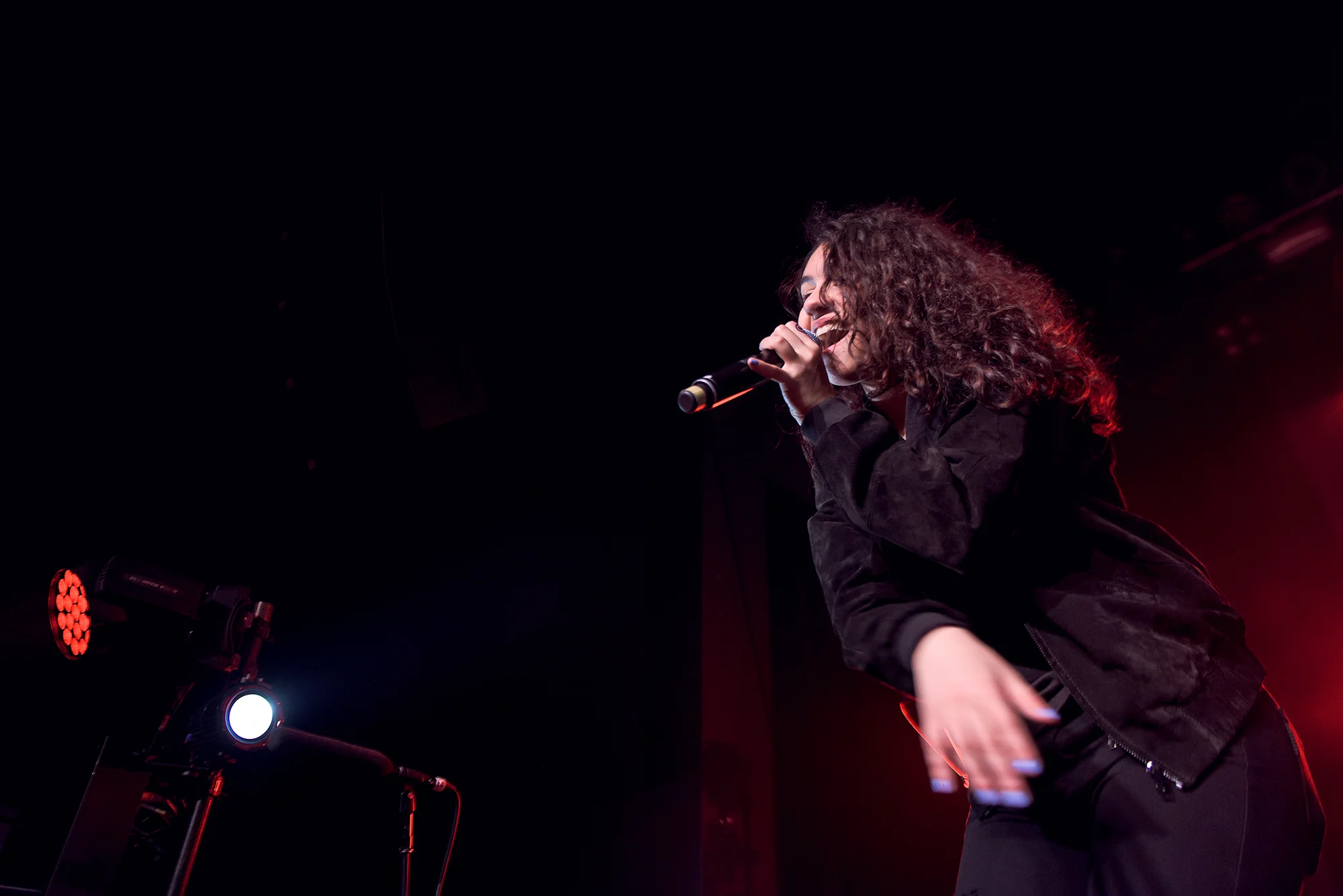 AlessiaCara-EmosAustin-7.jpg