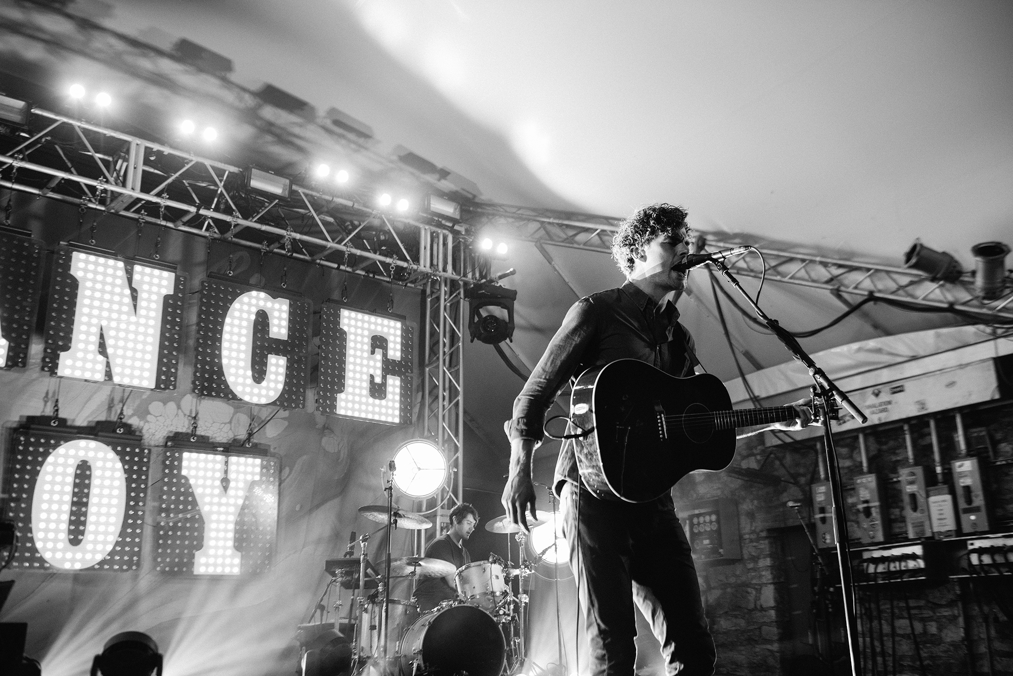 vance-joy-stubbs-austin-concert-photographer-1.jpg