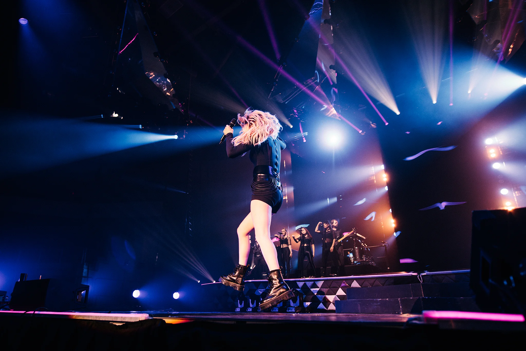 EllieGoulding-17.jpg
