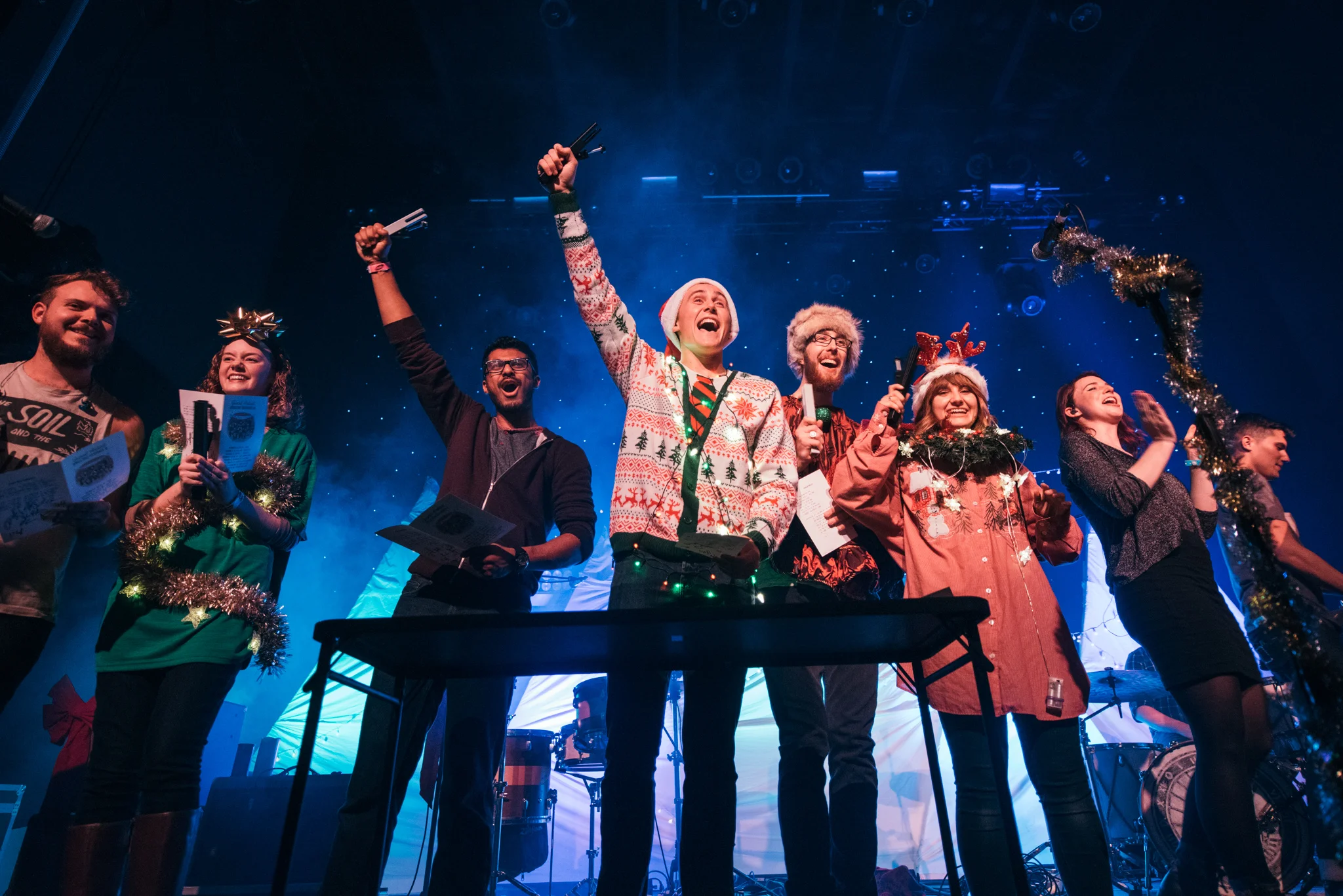 TheOhHellos-ChristmasExtravaganza-16.jpg