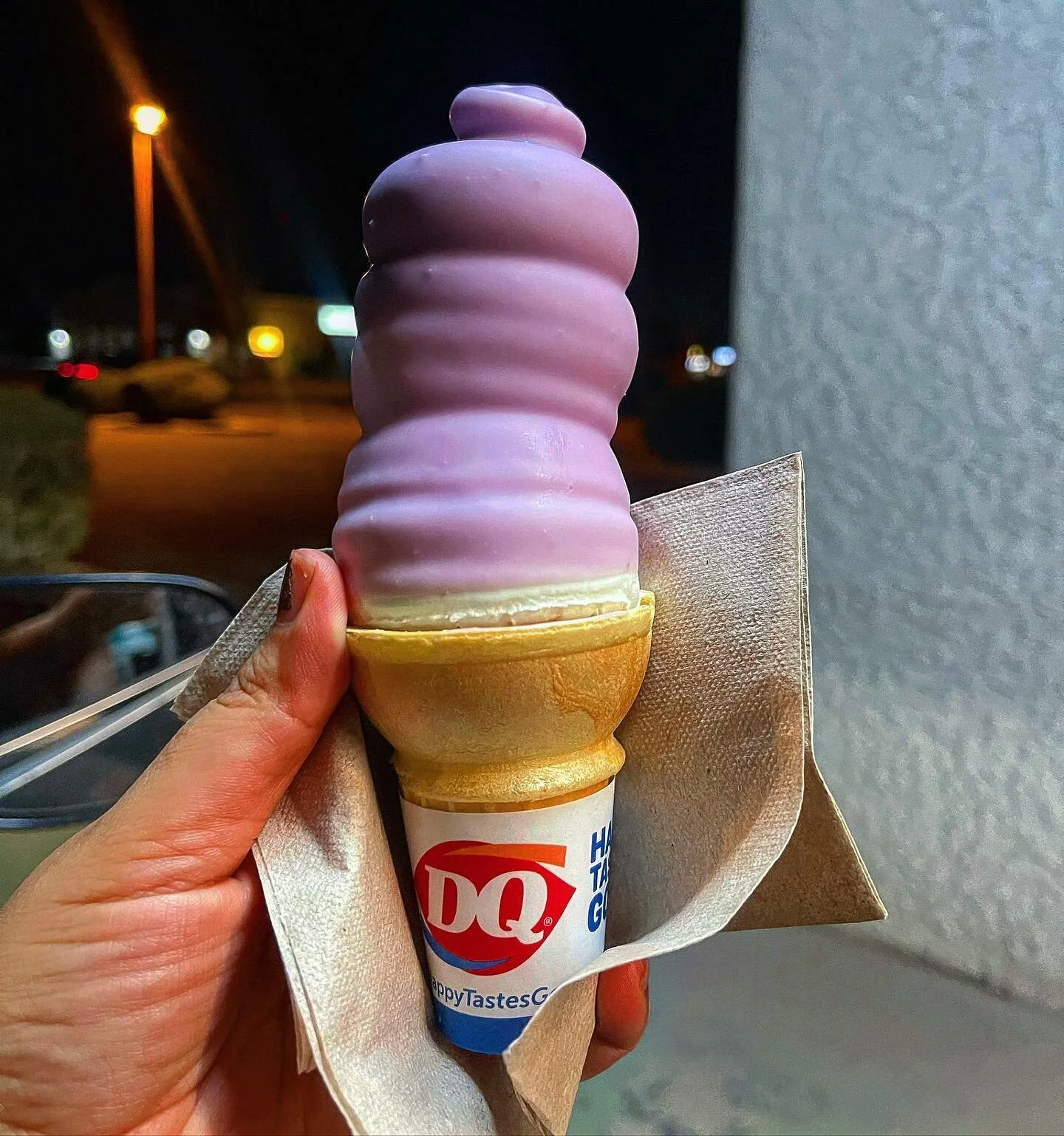 Fruity Dipped cone = fruity Pebbles 🍒 

@dairyqueen