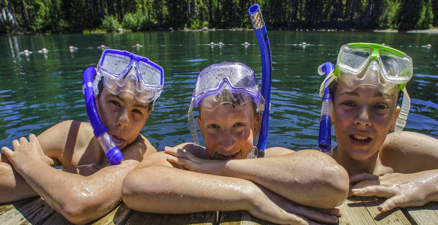 Snorkelers 2-min.jpg