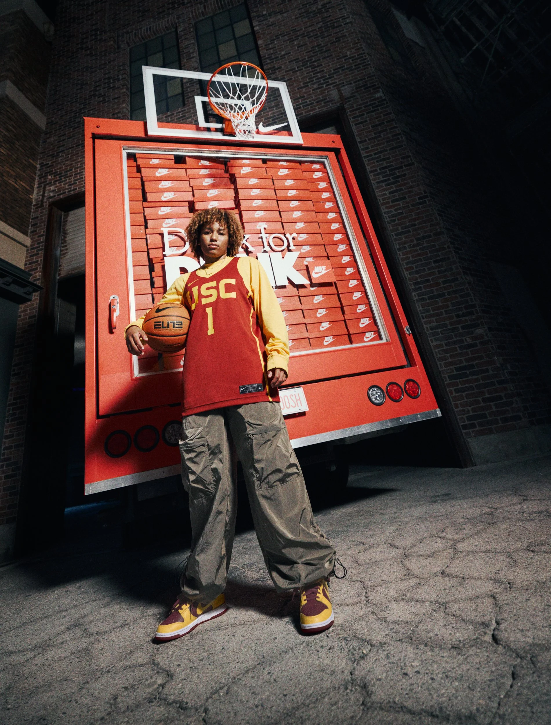 HO23_BB16Wks_NA_USCdunk_Kennedy_D4D-Truck_Exterior_1486_04.jpg