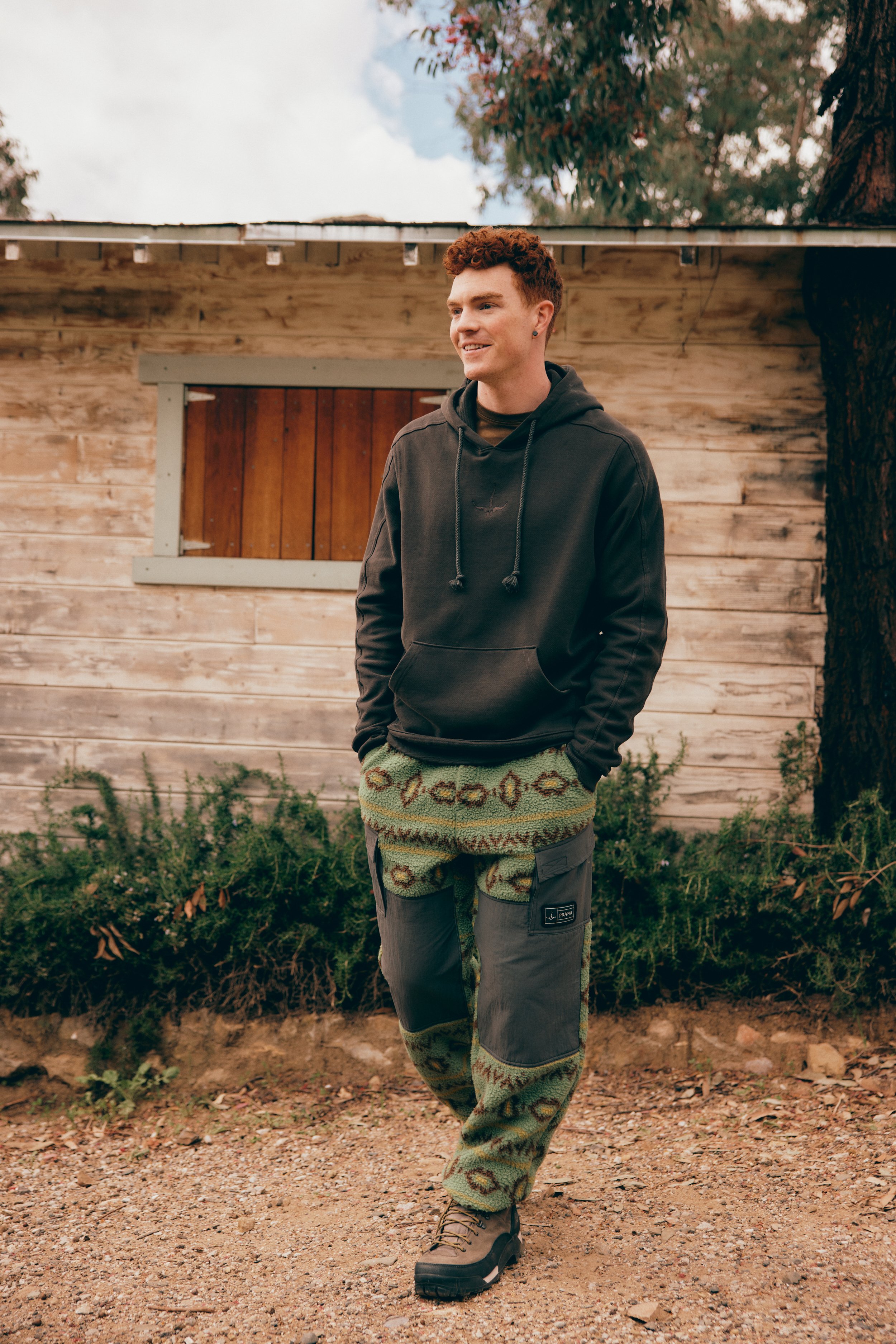 FA24_LosAngeles_MelroseJacket-MelrosePant-FoundationRubTurtleneck-TeenieBeanie_1987-R1.jpg