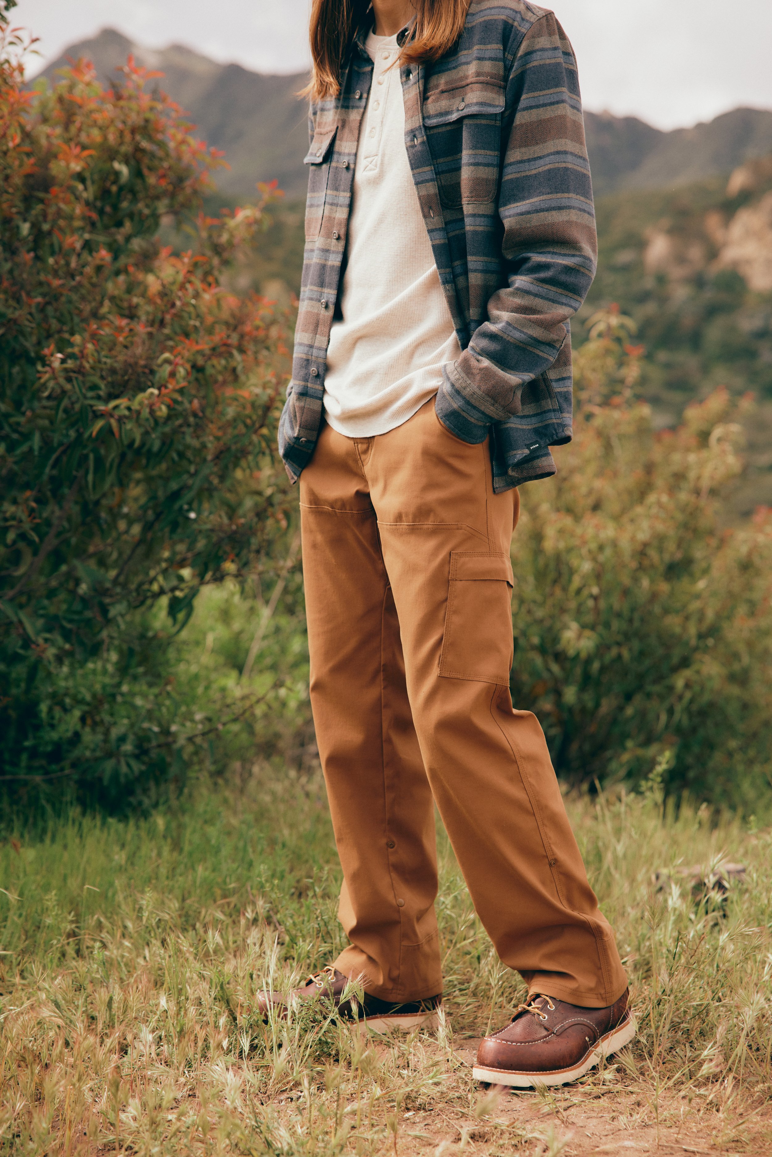 FA24_LosAngeles_StrechZionPant_TouchstoneHenley_3120-R1.jpg