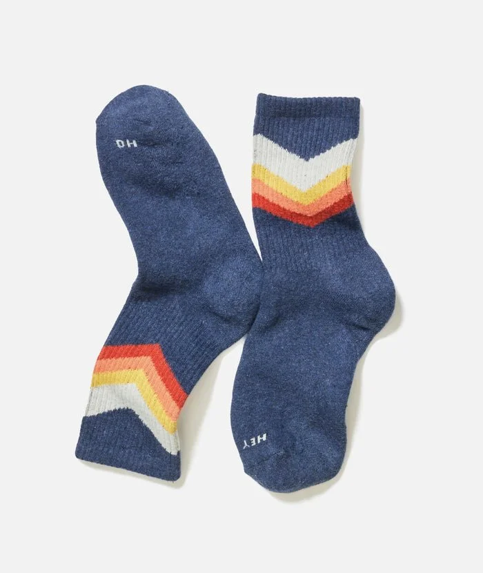 H1_M_18375_Gym_Sock_Navy_Chevron_Stripe-Final-Web-g_700x.jpg