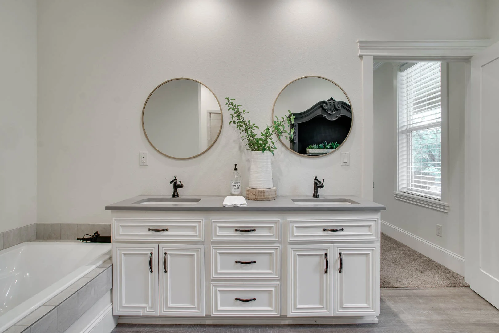 Real Estate Photography Battleground WA Bathroom.jpg