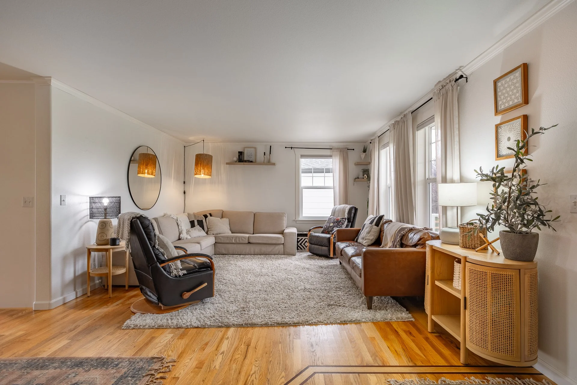 645 Antrim Rd_102.jpg