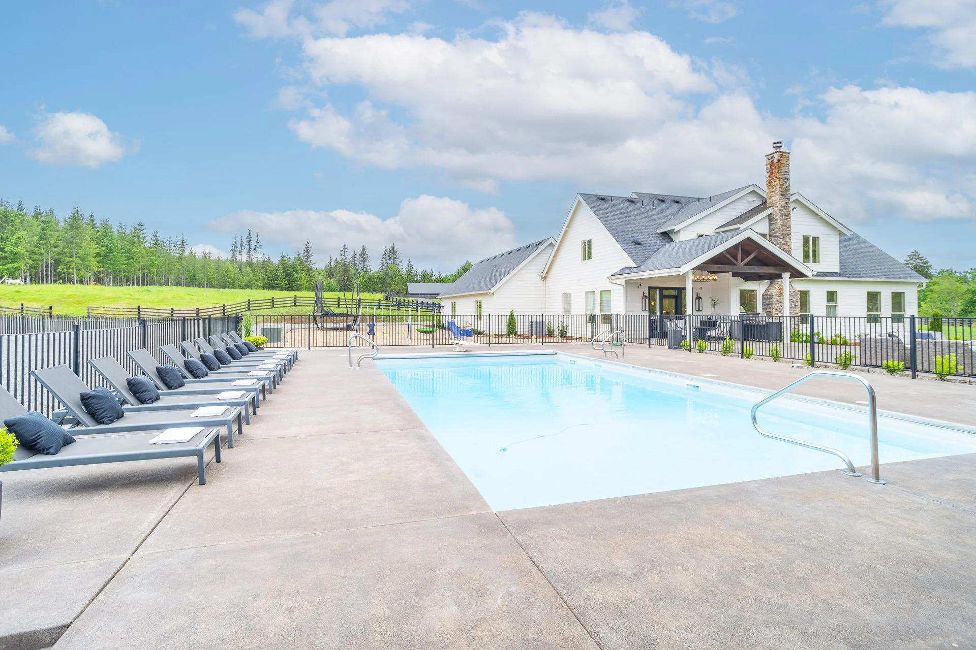16901 NE Gabriel Rd_029.jpg