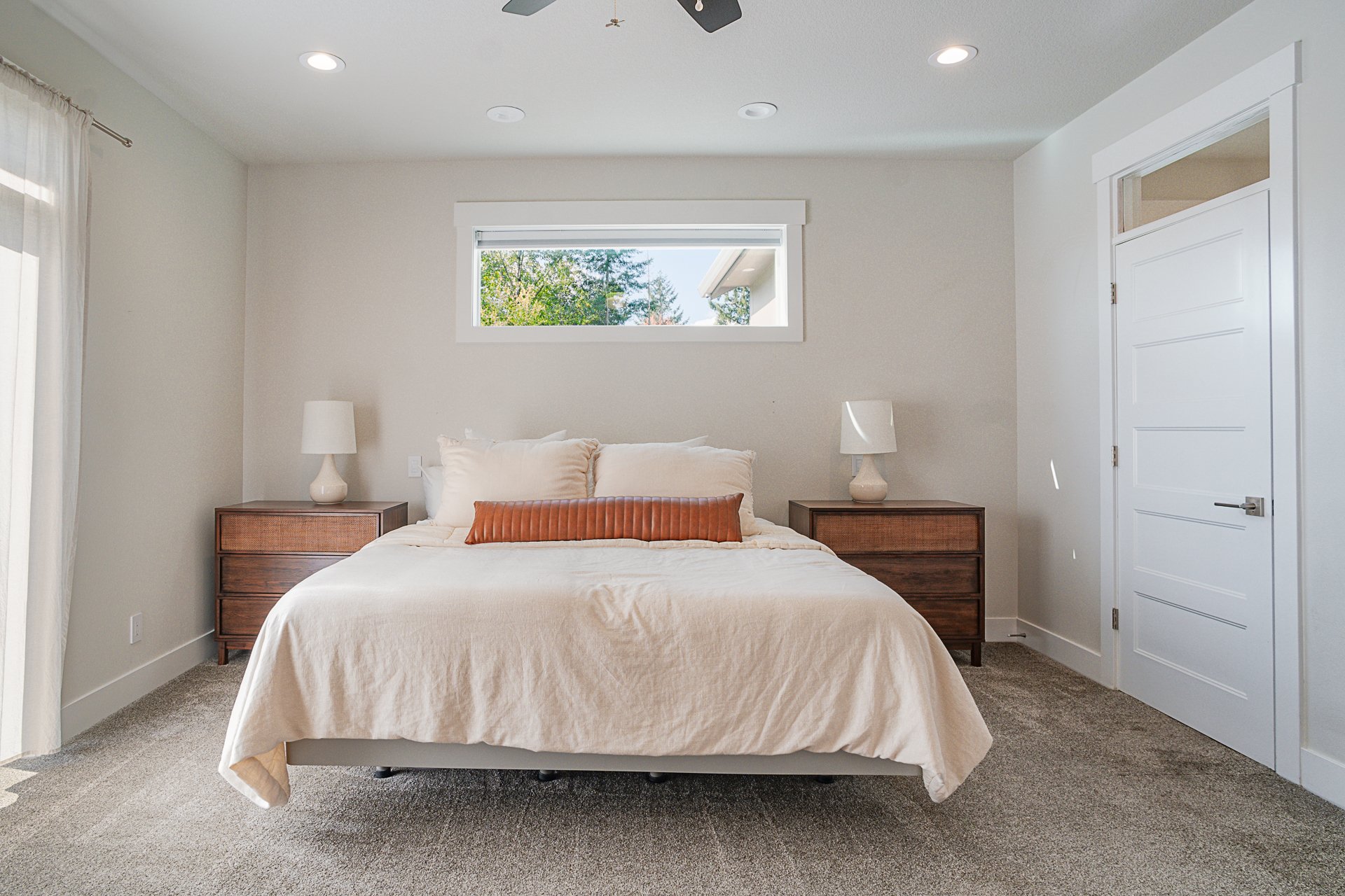 Real Estate Photography Vancouver WA Battleground WA Bedroom.jpg
