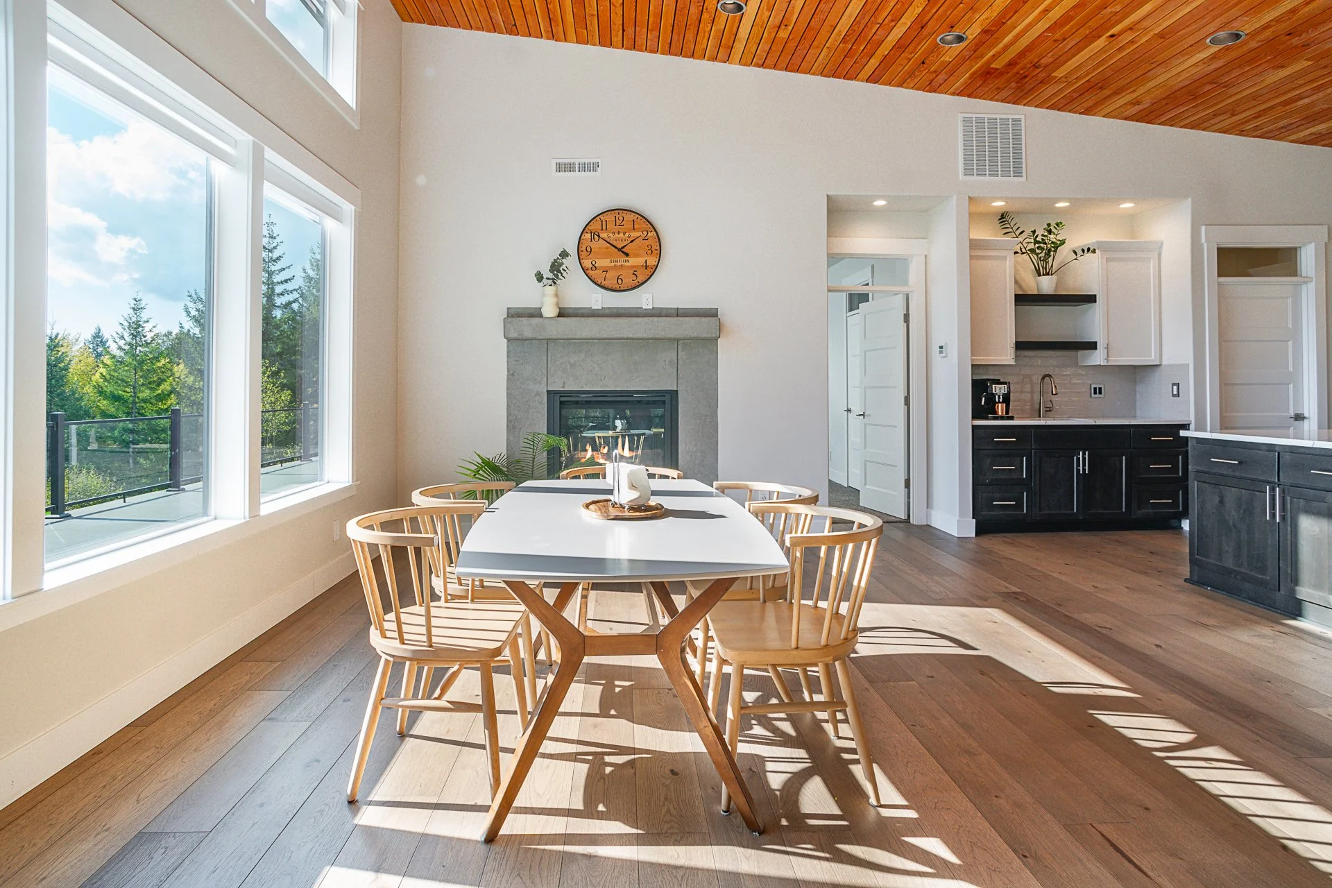 Real Estate Photography Vancouver WA Battleground WA Dining Room.jpg