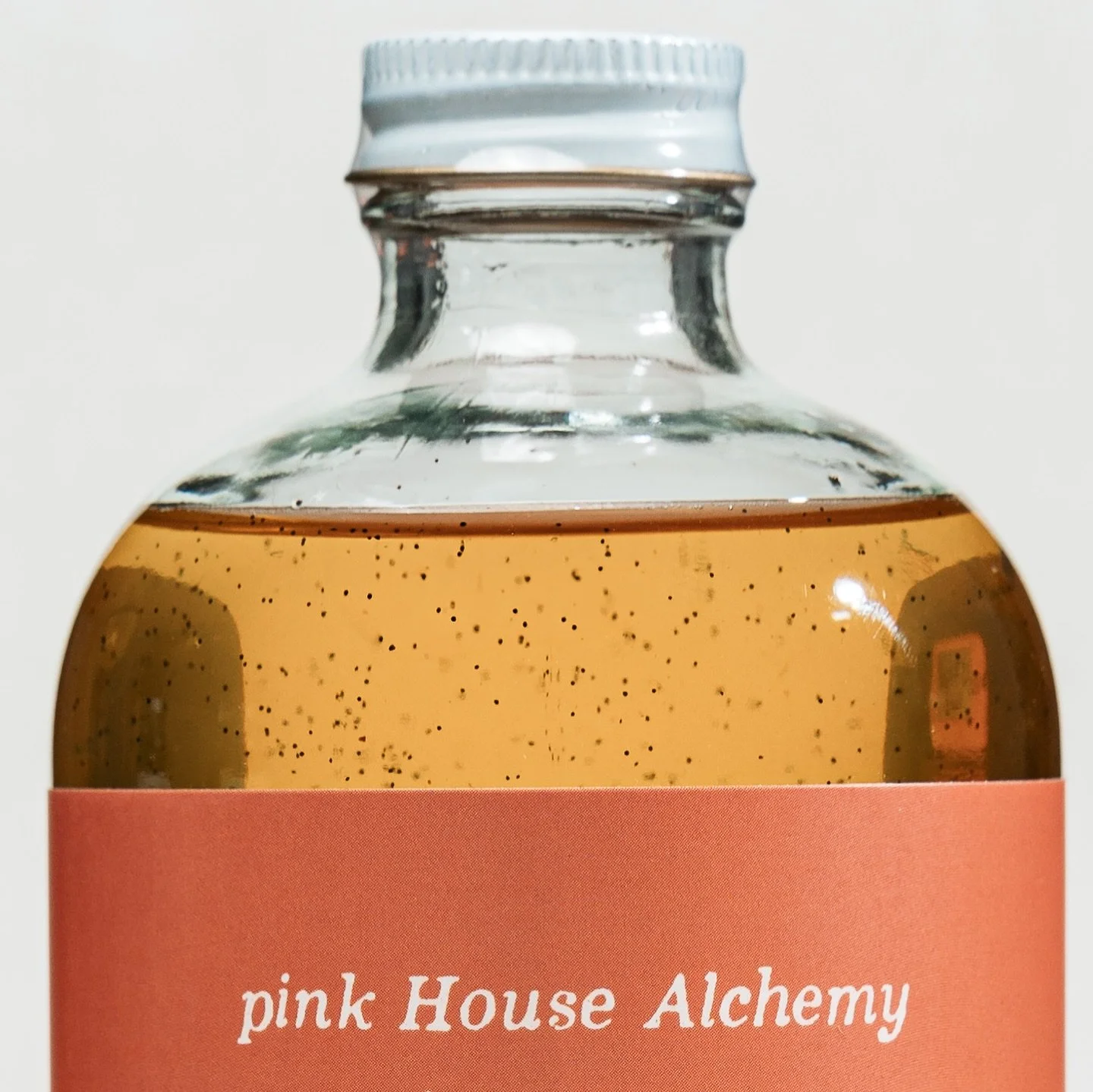 ✨ It’s back! Our Sugar-Free Vanilla Bean syrup has returned — and it’s better than ever. Sweetened with allulose and made with real vanilla beans (yes, those dreamy little specks you see!), it’s smooth, rich, and full of flavo