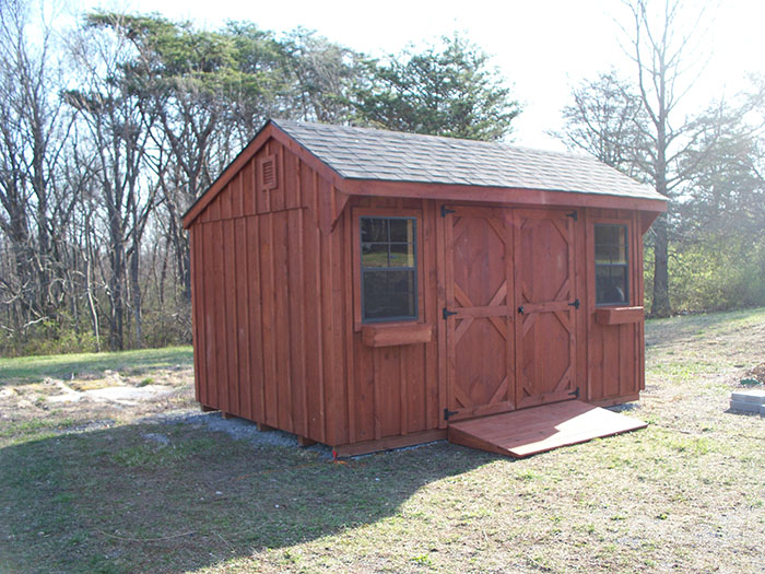 wood amish barn