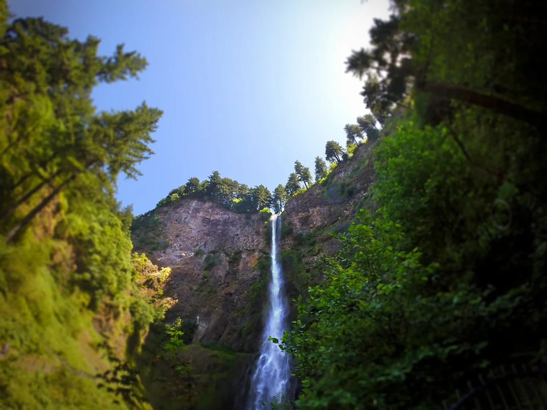 MultnomahFalls-Edit-web.jpg