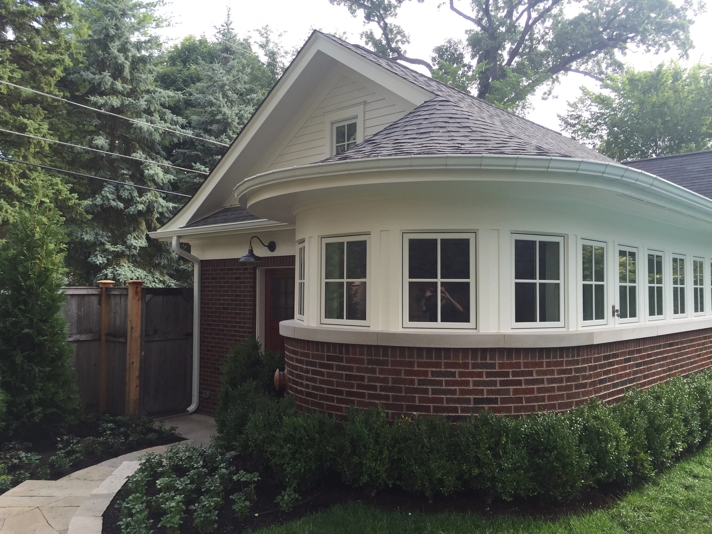 Wilmette pool and garage