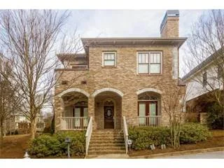 345 Sutherland Place
