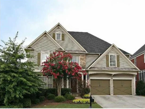 1230 Bluffhaven Way
