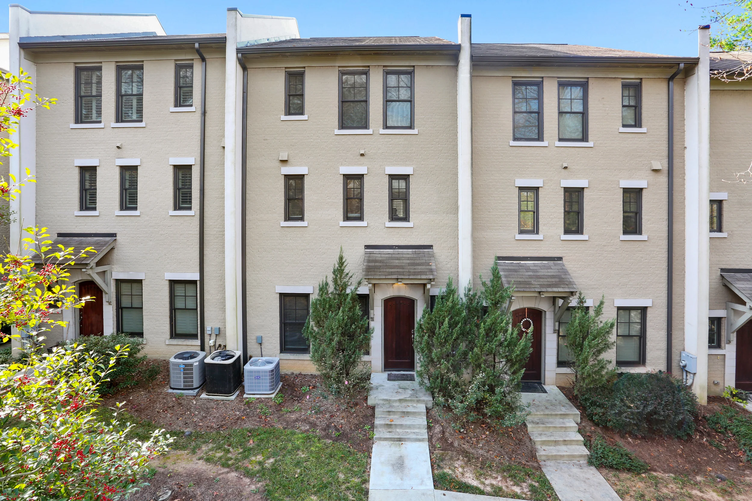 213 Knob Hills Circle