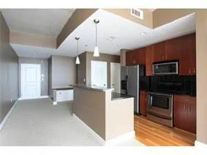 950 W Peachtree Street NW
