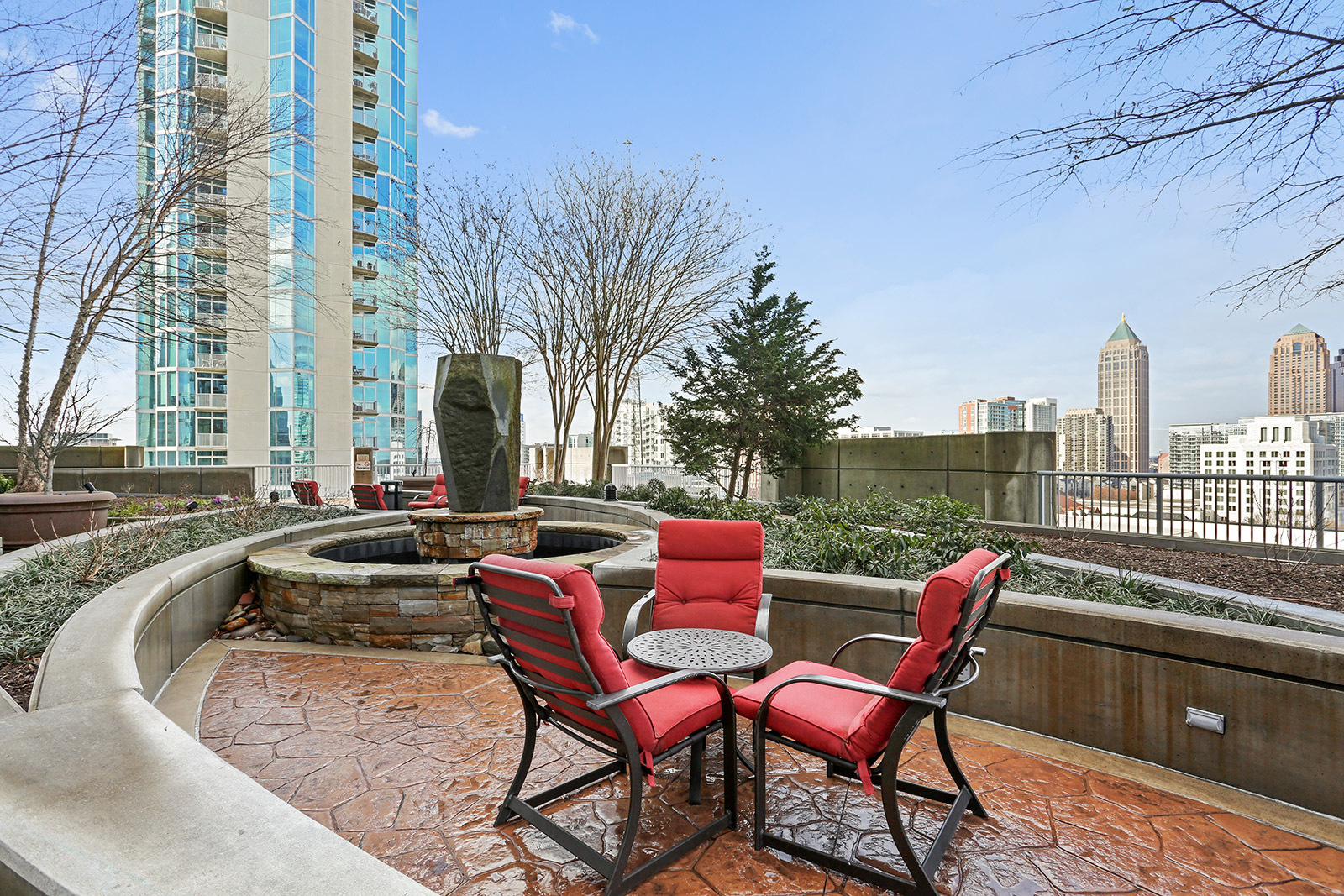 40-023_1600x1067_mls.jpg