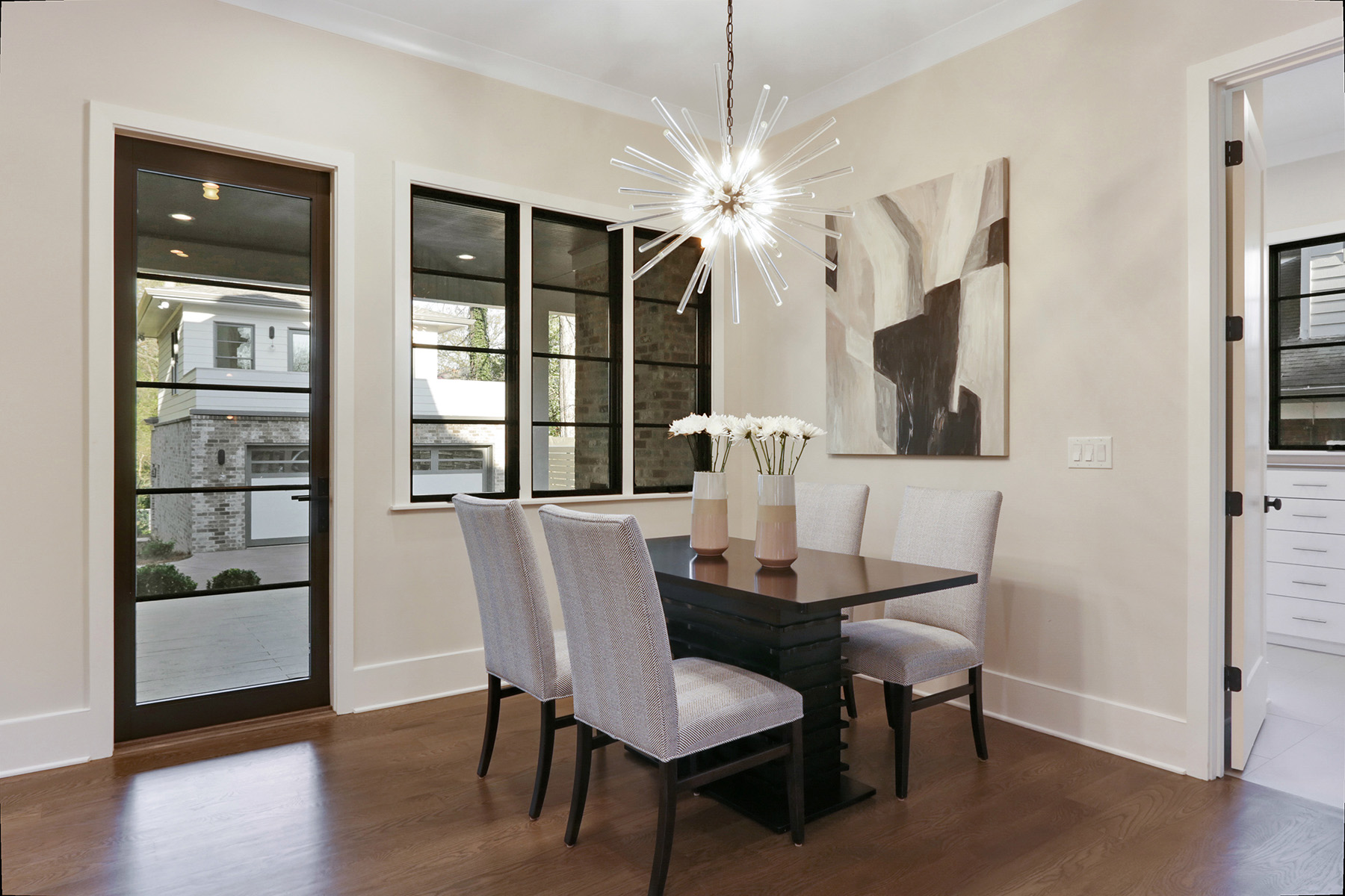 17___1272_N_Highland_Ave.jpg