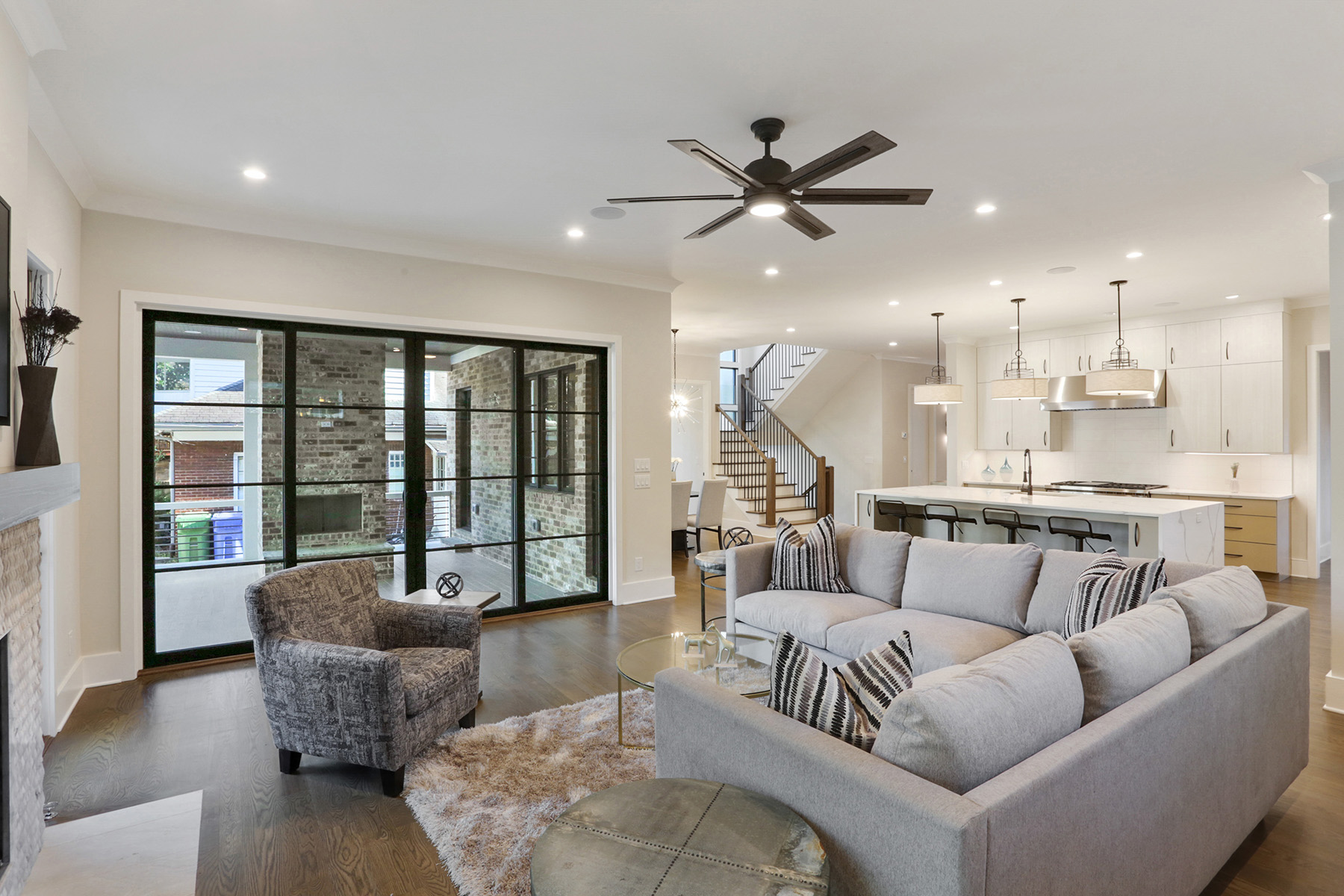 19___1272_N_Highland_Ave.jpg