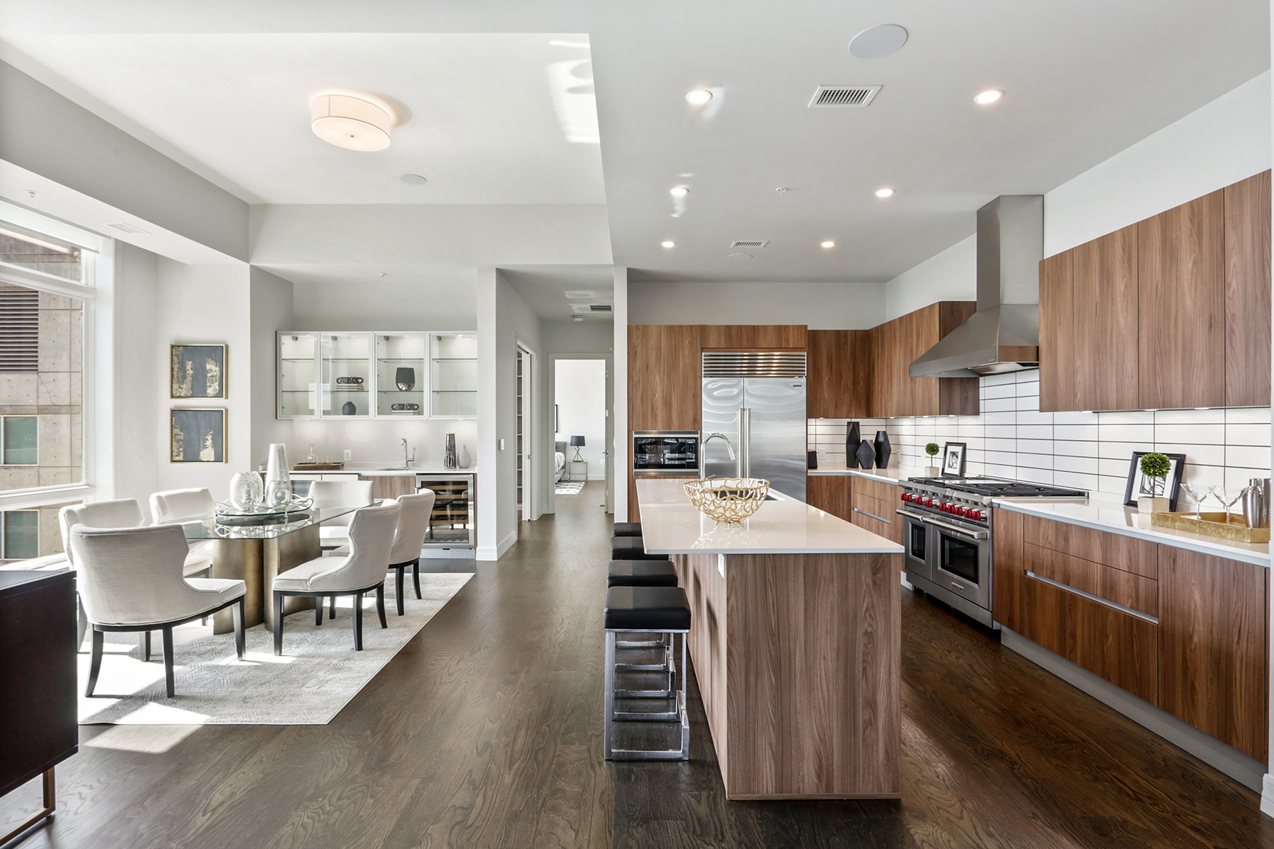 04___867PeachtreeStNe902.jpg