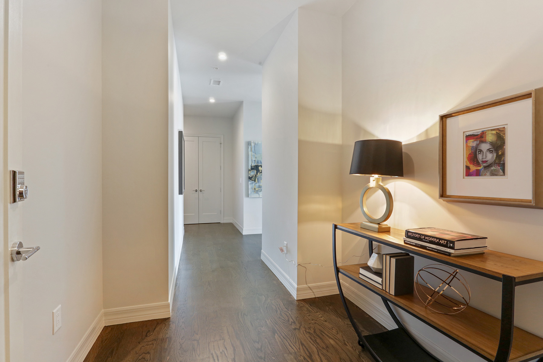 34___867PeachtreeStNe902.jpg
