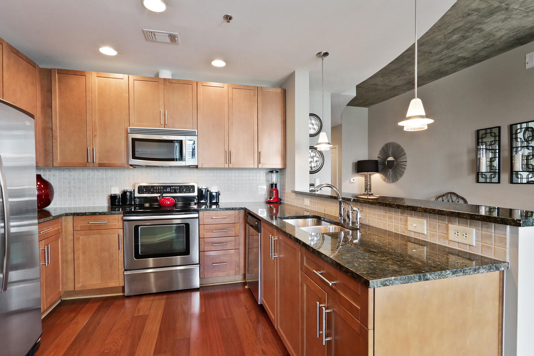 09___855_Peachtree_St_2907.jpg