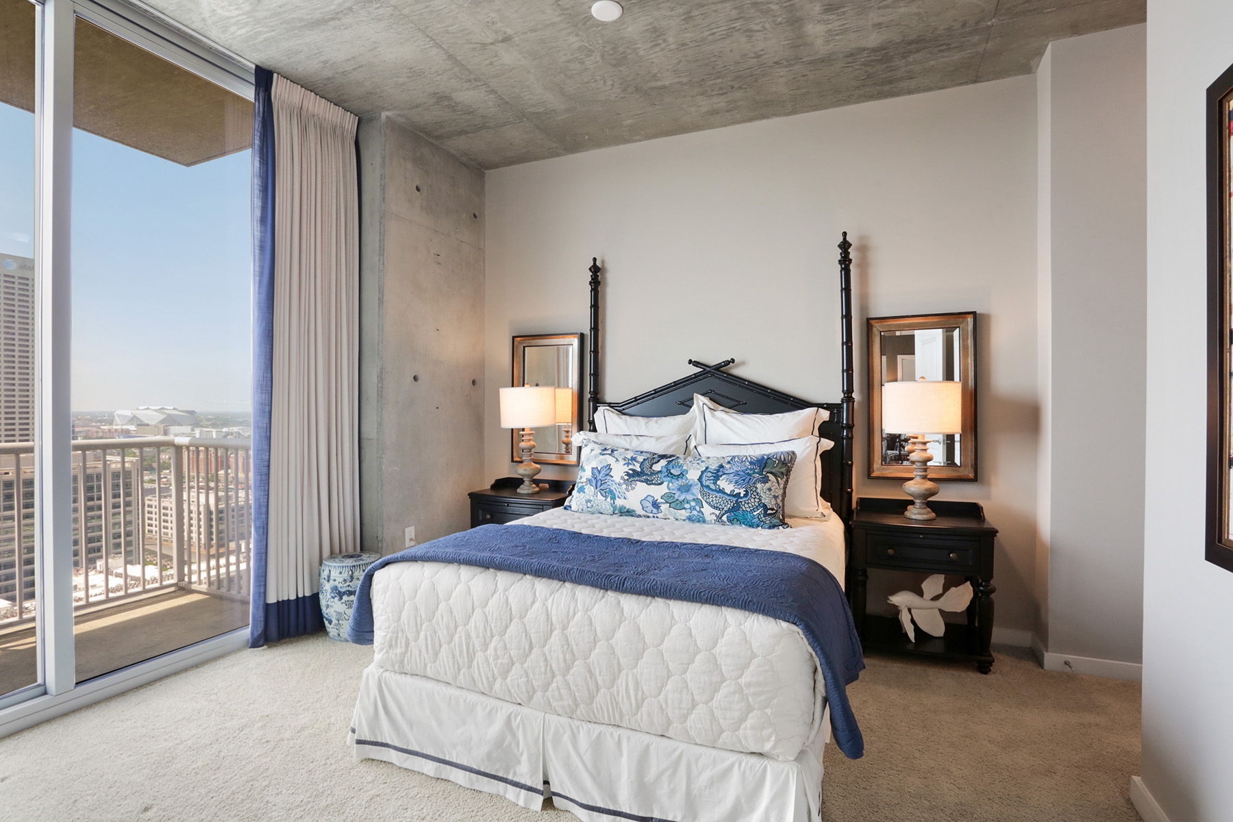 24___855_Peachtree_St_2907.jpg