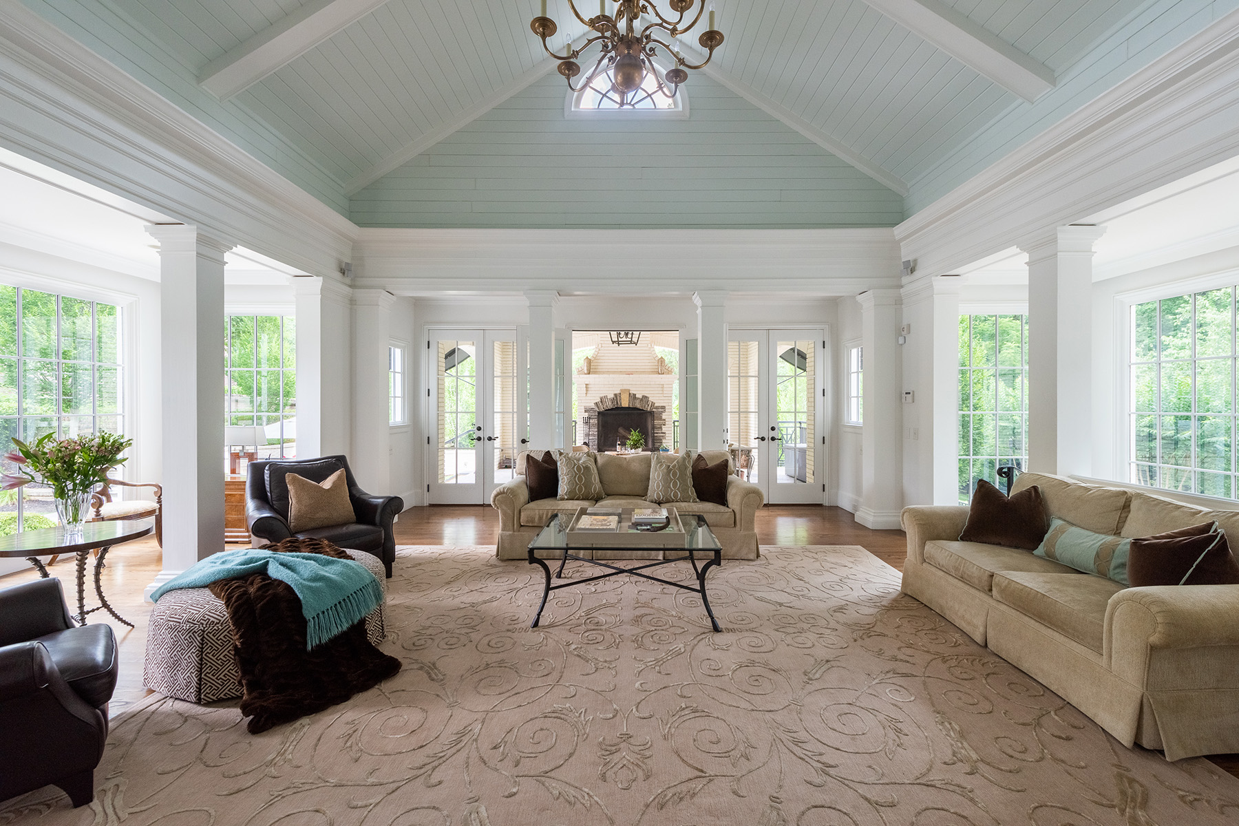 14___590_Cobblestone_Drive.jpg