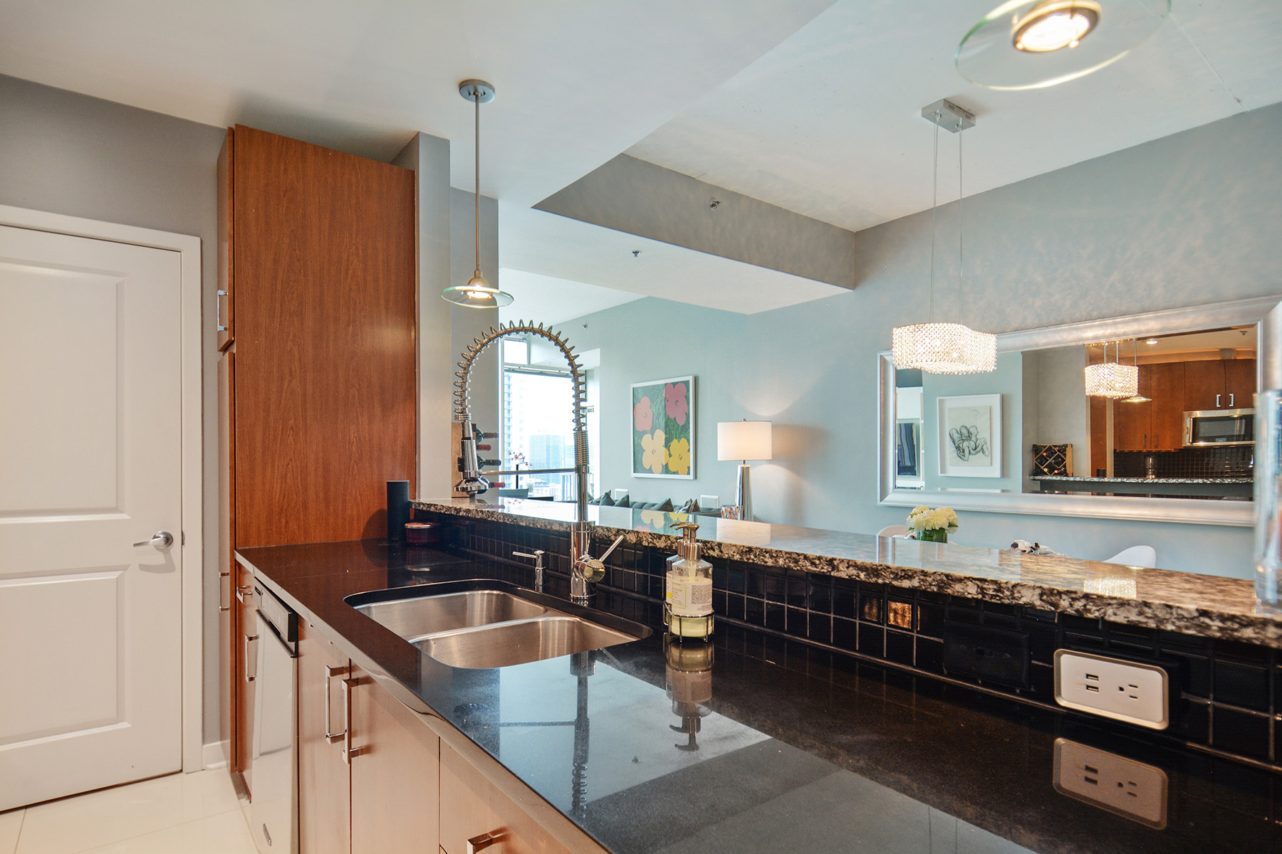 10___943_Peachtree_St_NE_1906.jpg