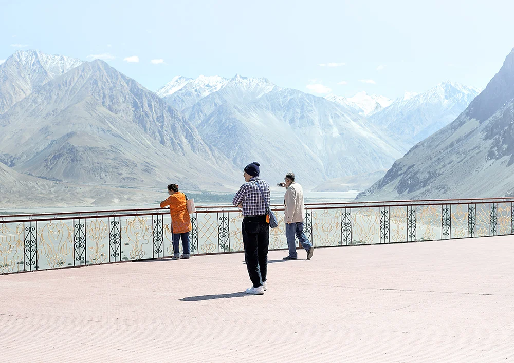 Sightseeing, Nubra Valley, Ladakh, 2017.jpg