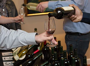 WineTastingGuests_8208-crop-web.jpg
